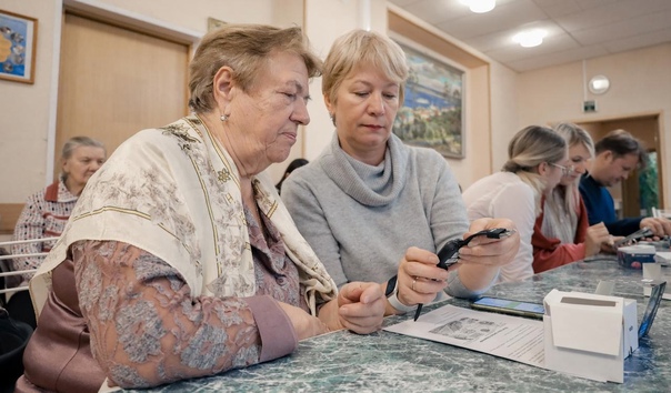 Первые 100 пенсионеров Нижегородской области приняли участие в программе тестирования новых смарт-браслетов с кнопкой SOS.