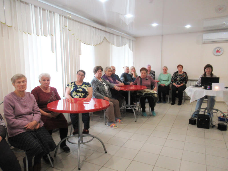 «Праздник золотой поры»