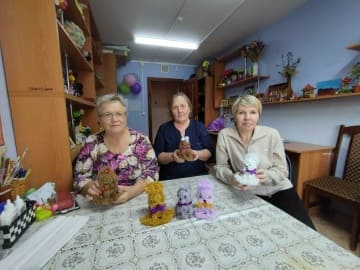 Поделка из пряжи 